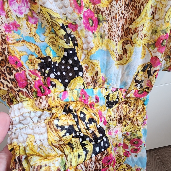 Beach coverup - Picture 3 of 5